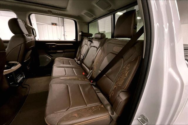 2025 RAM 1500 Limited 4x4 - Pano Roof - Htd/Cooled Massaging Leather