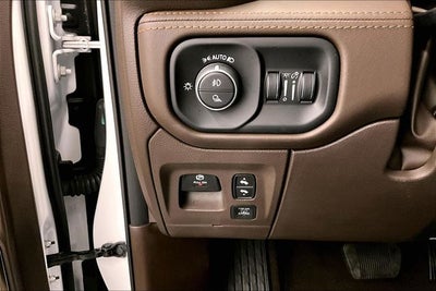 2025 RAM 1500 Limited 4x4 - Pano Roof - Htd/Cooled Massaging Leather