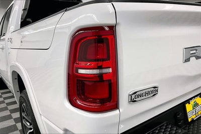 2025 RAM 1500 Limited 4x4 - Pano Roof - Htd/Cooled Massaging Leather
