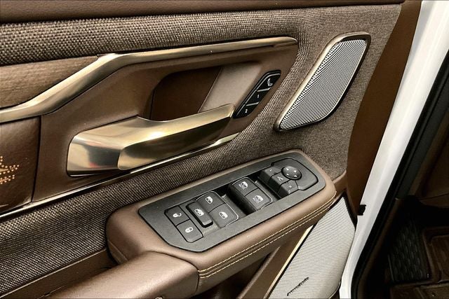 2025 RAM 1500 Limited 4x4 - Pano Roof - Htd/Cooled Massaging Leather