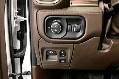 2025 RAM 1500 Limited Longhorn-4x4-Pano Roof-Htd/Cooled Massaging Seats