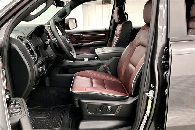 2025 RAM 1500 Limited 4x4 - Night Edition - Htd/Cooled Massaging Leather
