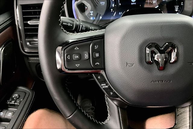 2025 RAM 1500 Limited 4x4 - Night Edition - Htd/Cooled Massaging Leather
