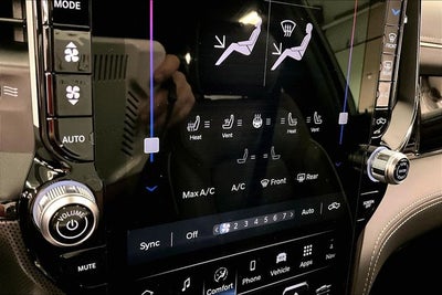 2025 RAM 1500 Limited 4x4 - Night Edition - Htd/Cooled Massaging Leather