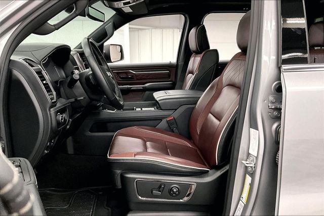 2025 RAM 1500 Limited 4x4-Pano Roof-Htd/Cooled Massaging Leather