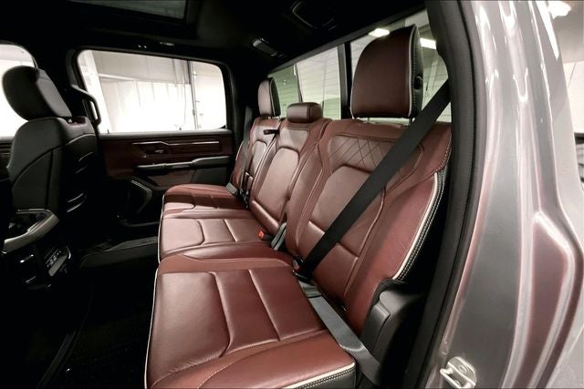 2025 RAM 1500 Limited 4x4-Pano Roof-Htd/Cooled Massaging Leather