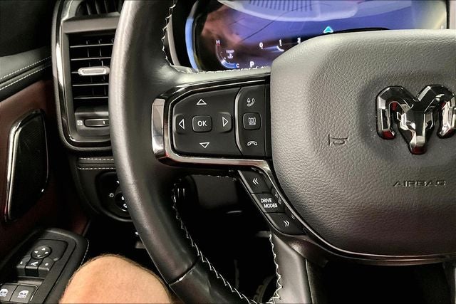 2025 RAM 1500 Limited 4x4-Pano Roof-Htd/Cooled Massaging Leather
