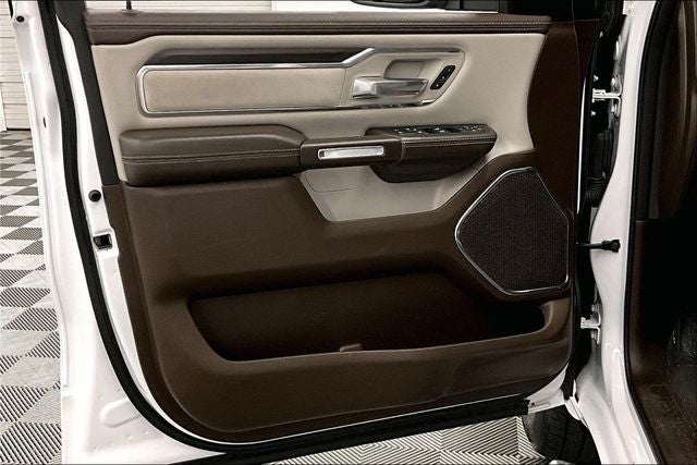 2025 RAM 1500 Laramie 4x4 - Pano Roof - Htd/Cooled Leather