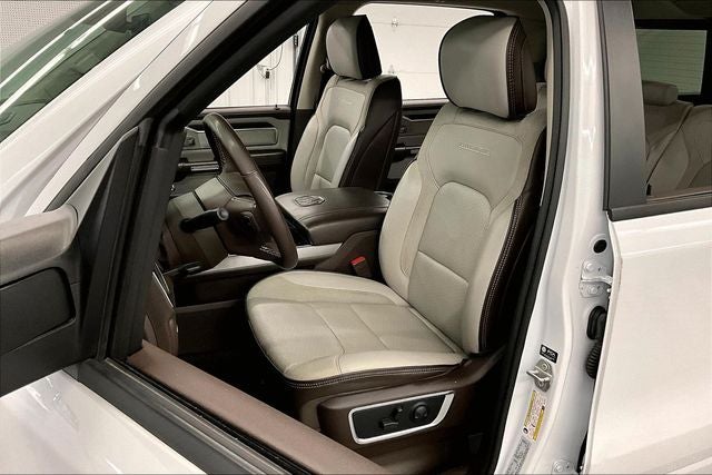 2025 RAM 1500 Laramie 4x4 - Pano Roof - Htd/Cooled Leather
