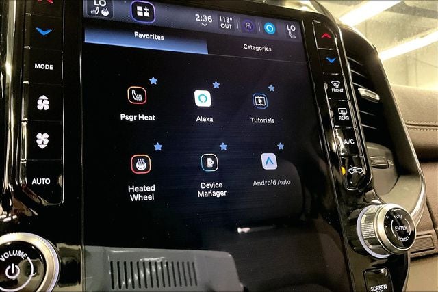 2025 RAM 1500 Laramie 4x4 - Pano Roof - Htd/Cooled Leather