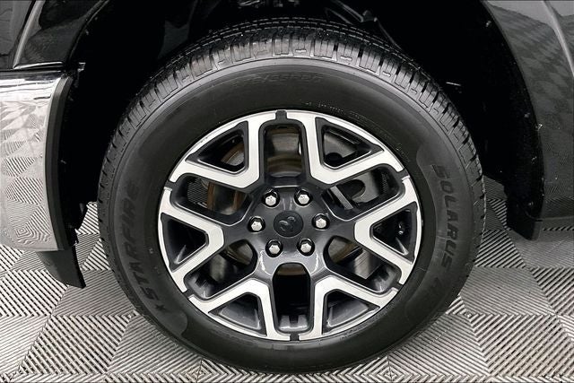 2025 RAM 1500 Laramie 4x4 - Htd/Cooled Leather - Adaptive Cruise - 20''