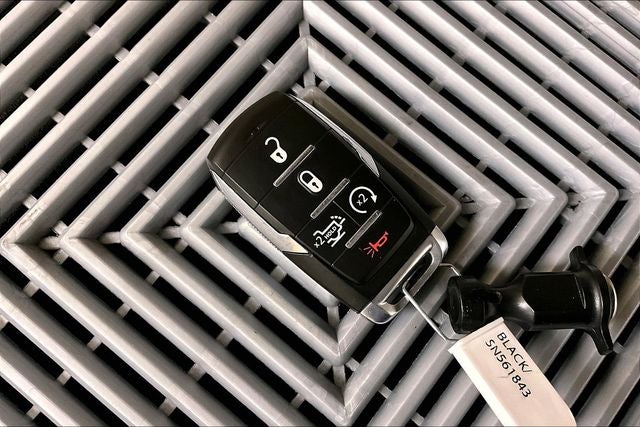 2025 RAM 1500 Laramie 4x4 - Htd/Cooled Leather - Adaptive Cruise - 20''