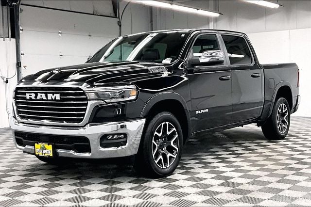 2025 RAM 1500 Laramie 4x4 - Htd/Cooled Leather - Adaptive Cruise - 20''