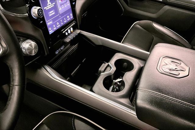 2025 RAM 1500 Laramie 4x4 - Htd/Cooled Leather - Adaptive Cruise - 20''