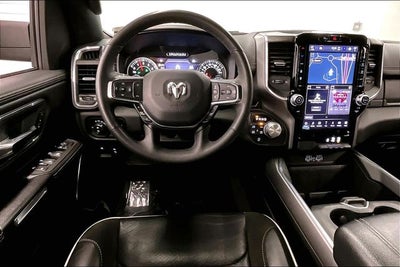 2025 RAM 1500 Laramie 4x4 - Htd/Cooled Leather - Adaptive Cruise - 20''
