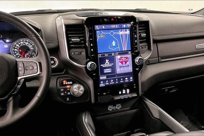 2025 RAM 1500 Laramie 4x4 - Htd/Cooled Leather - Adaptive Cruise - 20''