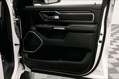 2025 RAM 1500 Laramie 4x4 - Htd/Cooled Leather - Adaptive Cruise - 20''