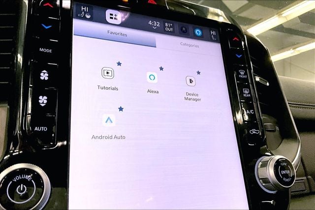 2025 RAM 1500 Laramie 4x4 - Htd/Cooled Leather - Adaptive Cruise - 20''