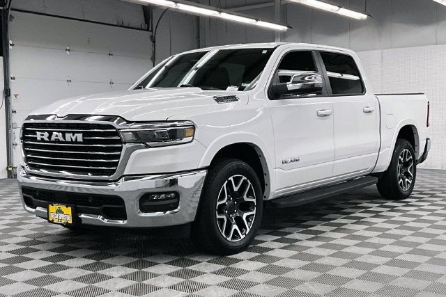 2025 RAM 1500 Laramie 4x4-Pano Roof-Adaptive Cruise-Htd/Cooled Leather