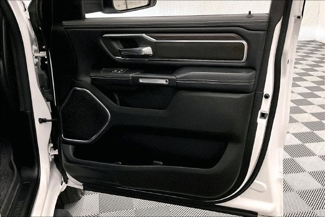 2025 RAM 1500 Laramie 4x4-Pano Roof-Adaptive Cruise-Htd/Cooled Leather
