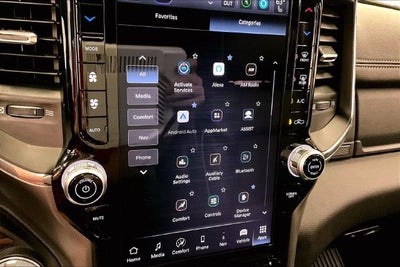 2025 RAM 1500 Laramie 4x4-Pano Roof-Adaptive Cruise-Htd/Cooled Leather