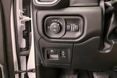 2025 RAM 1500 Laramie 4x4-Pano Roof-Adaptive Cruise-Htd/Cooled Leather