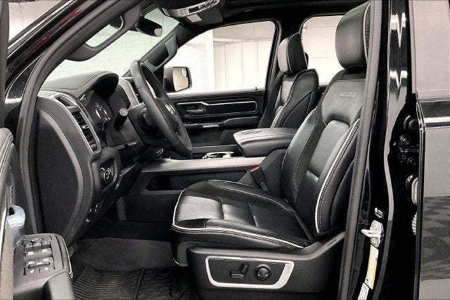 2025 RAM 1500 Laramie 4x4-Pano Roof-Adaptive Cruise-Htd/Cooled Leather