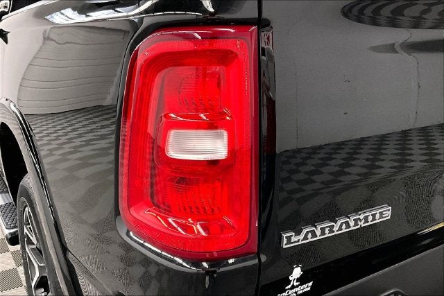 2025 RAM 1500 Laramie 4x4-Pano Roof-Adaptive Cruise-Htd/Cooled Leather