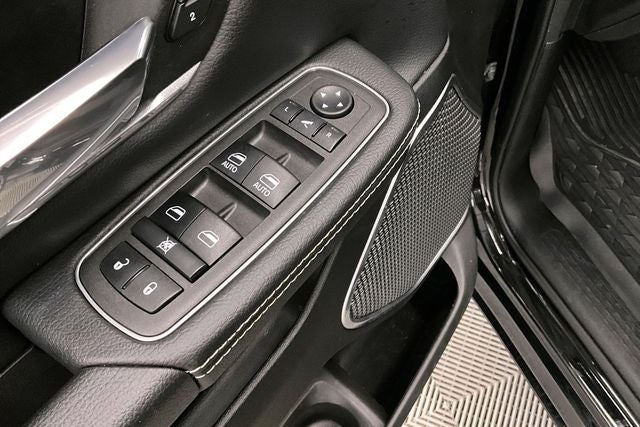 2023 RAM 1500 Laramie 4x4 - Htd/Cooled Leather - Blind Spot Detection