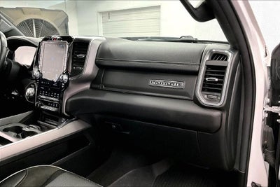 2024 RAM 1500 Laramie 4x4-Pano Roof-Htd/Cooled Leather-22'' Wheels