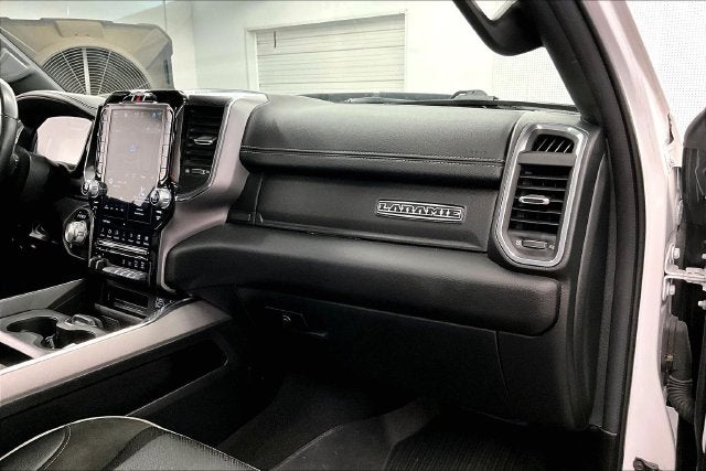 2024 RAM 1500 Laramie 4x4-Pano Roof-Htd/Cooled Leather-22'' Wheels