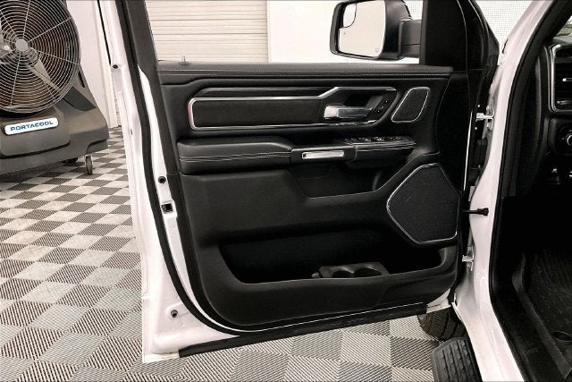 2024 RAM 1500 Laramie 4x4-Pano Roof-Htd/Cooled Leather-22'' Wheels
