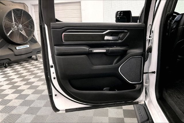 2024 RAM 1500 Laramie 4x4-Pano Roof-Htd/Cooled Leather-22'' Wheels
