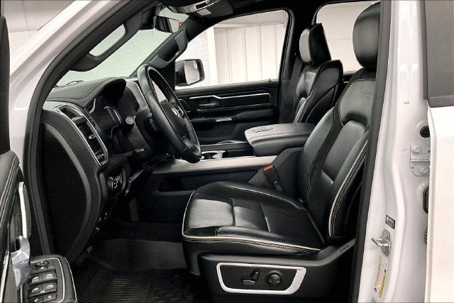 2024 RAM 1500 Laramie 4x4-Pano Roof-Htd/Cooled Leather-22'' Wheels