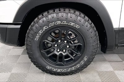 2025 RAM 1500 Rebel 4X4-Panoramic Roof-Head Up Display