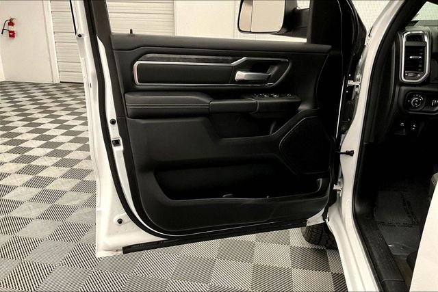 2024 RAM 1500 Big Horn/Lone Star 4x4 - Htd Seats - Remote Start - 20'' Wheels
