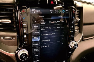 2023 RAM 1500 Big Horn/Lone Star 4x4-Htd Seats-Remote Start-20'' Wheels