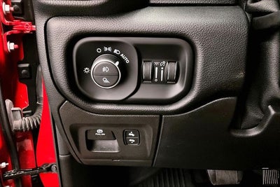 2022 RAM 1500 Laramie 4x4 - Sport Appearance Pkg - Pano Roof