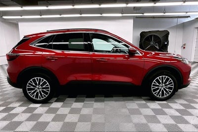 2025 Ford Escape Plug-In Hybrid Base