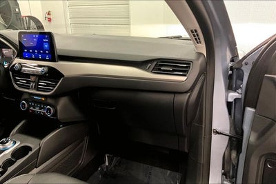 2022 Ford Escape SEL Htd Seats - Remote Start - Blind Spot Detection