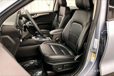 2022 Ford Escape SEL Htd Seats - Remote Start - Blind Spot Detection