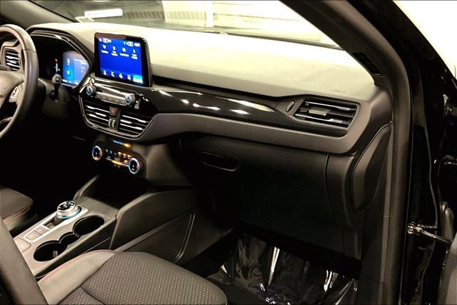 2025 Ford Escape ST-Line Blind Spot Detection - Apple CarPlay/Android Auto