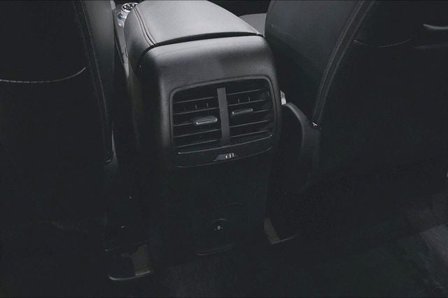2025 Ford Escape ST-Line Blind Spot Detection - Apple CarPlay/Android Auto