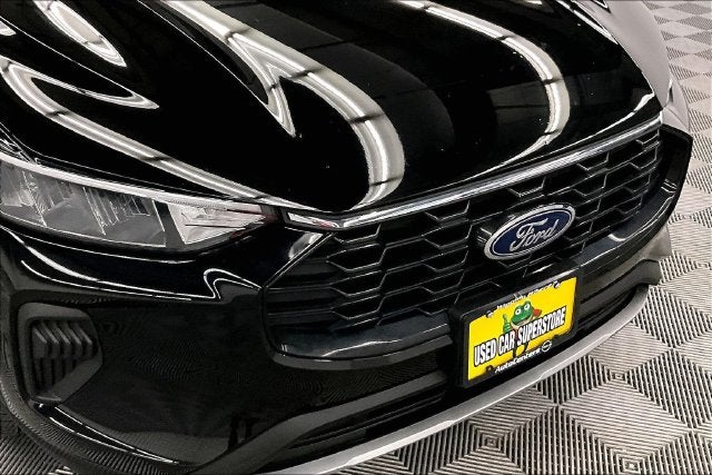 2025 Ford Escape ST-Line Blind Spot Detection - Apple CarPlay/Android Auto