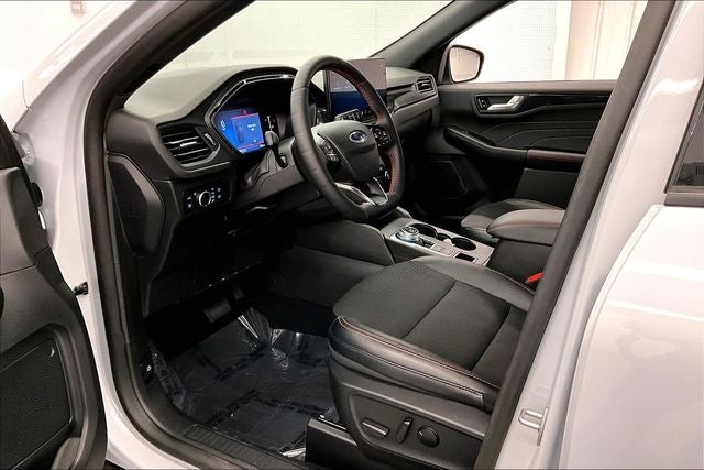 2025 Ford Escape Hybrid ST-Line Adaptive Cruise - Htd Seats - Remote Start