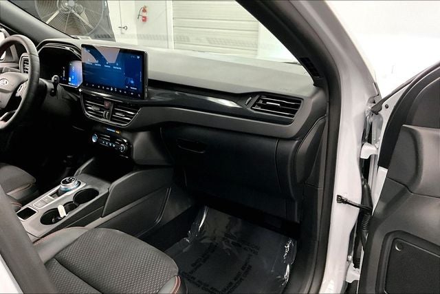 2025 Ford Escape Hybrid ST-Line Adaptive Cruise - Htd Seats - Remote Start