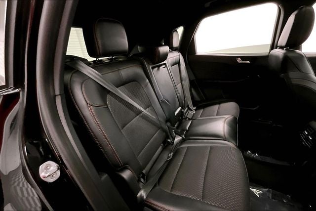 2025 Ford Escape Hybrid ST-Line Select