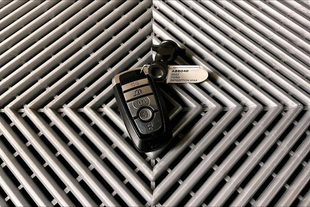 2022 Ford Expedition Max Limited 4x4 - Pano Roof - Htd/Cooled Leather