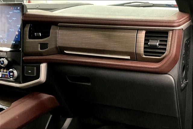 2022 Ford Expedition Max Limited 4x4 - Pano Roof - Htd/Cooled Leather