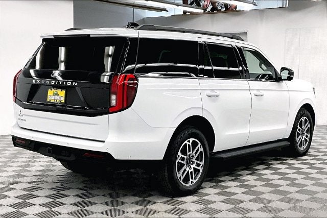 2025 Ford Expedition Active 4x4-Pano Roof-Adaptive Cruise-Htd Seats